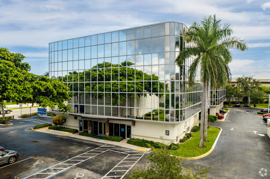 Primary Photo Of 900 N Federal Hwy, Boca Raton Office For Lease