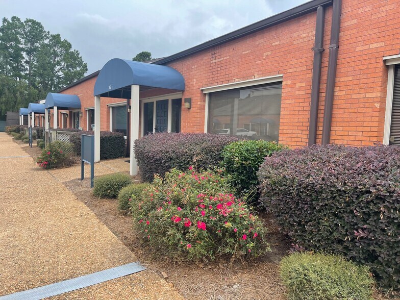 More Photos Of 405 Briarwood Dr, Jackson Medical For Lease