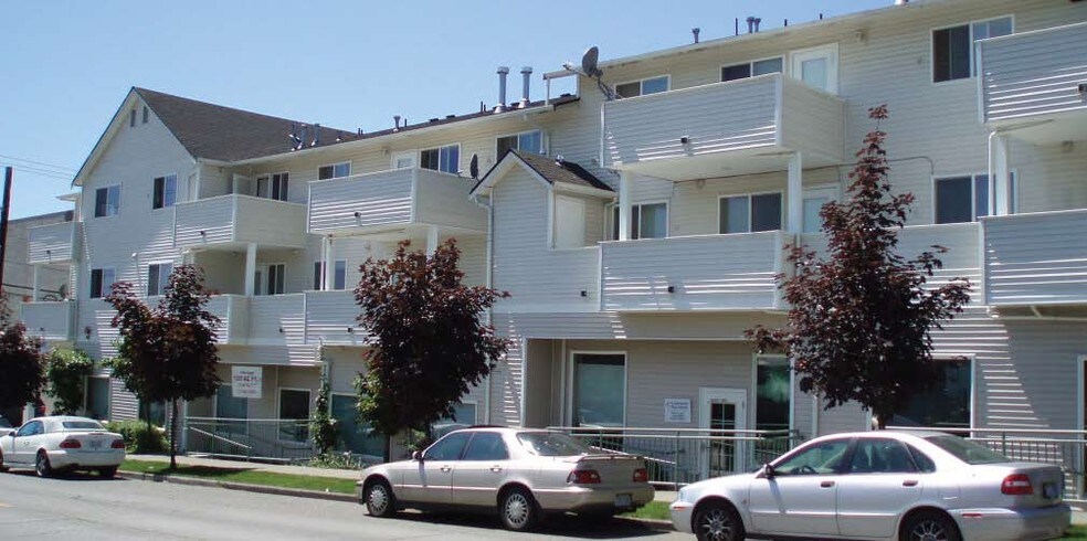 More Photos Of 5333 15th Ave S, Seattle Apartments For Lease