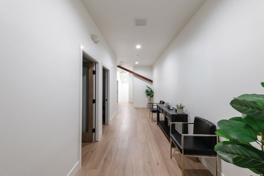 More Photos Of 15206 Grevillea Ave, Lawndale Warehouse For Lease