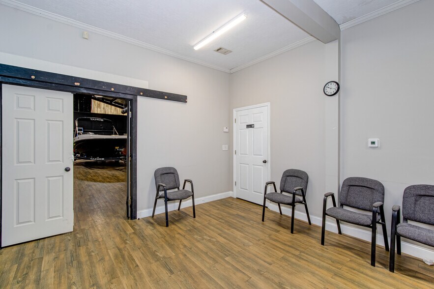 More Photos Of 3002 River Watch Ln, Augusta Flex For Sale