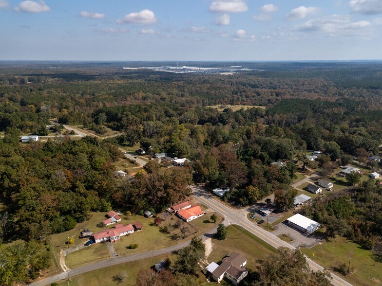 More Photos Of 7736 Westpoint Rd, West Point Freestanding For Sale