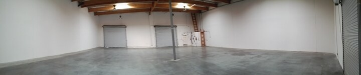 More Photos Of 1261 Mountain View Cir, Azusa Warehouse For Lease