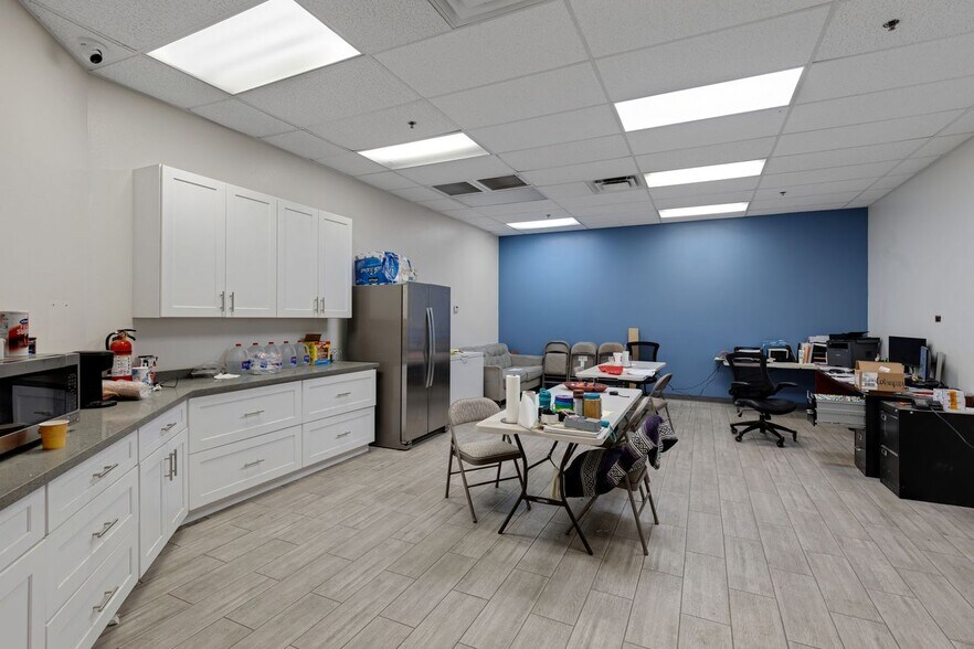 More Photos Of 1845 W 1st St, Tempe Warehouse For Lease