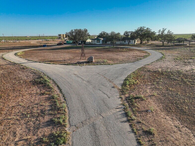 More Photos Of 2070 SW Loop 338, Odessa Specialty For Lease