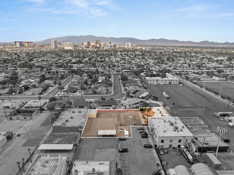 More Photos Of 872 E Sahara Ave, Las Vegas Medical For Lease