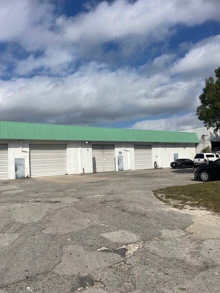 Primary Photo Of 1911 NW 32nd St, Pompano Beach Warehouse For Sale