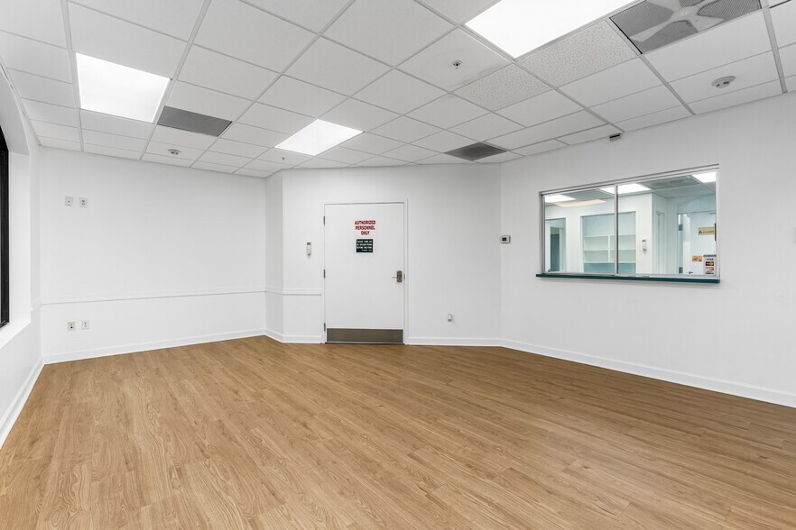 More Photos Of 845 37th Pl, Vero Beach Medical For Lease