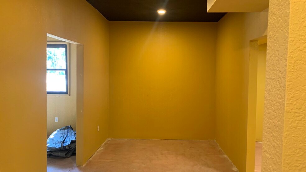 More Photos Of 1018 Union, Selma Storefront Retail Residential For Sale