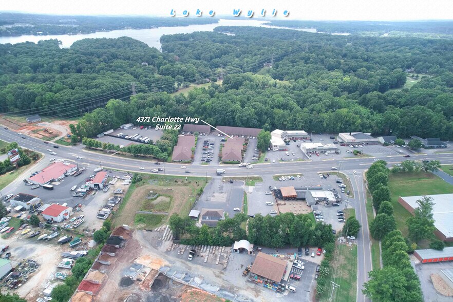More Photos Of 4371 Charlotte Hwy, Clover Office For Sale