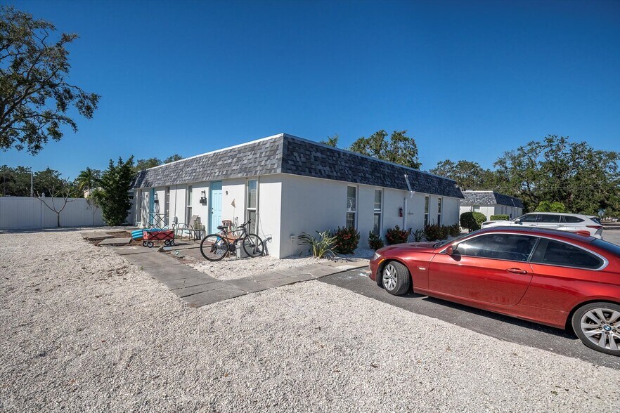 More Photos Of 885 Beltrees St, Dunedin Apartments For Sale