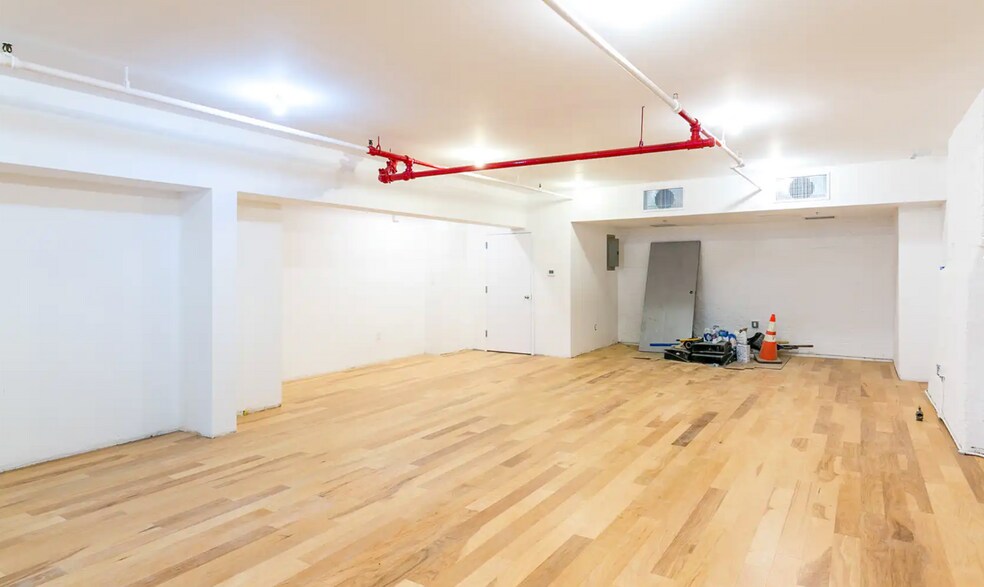 More Photos Of 3 Great Jones St, New York Apartments For Lease