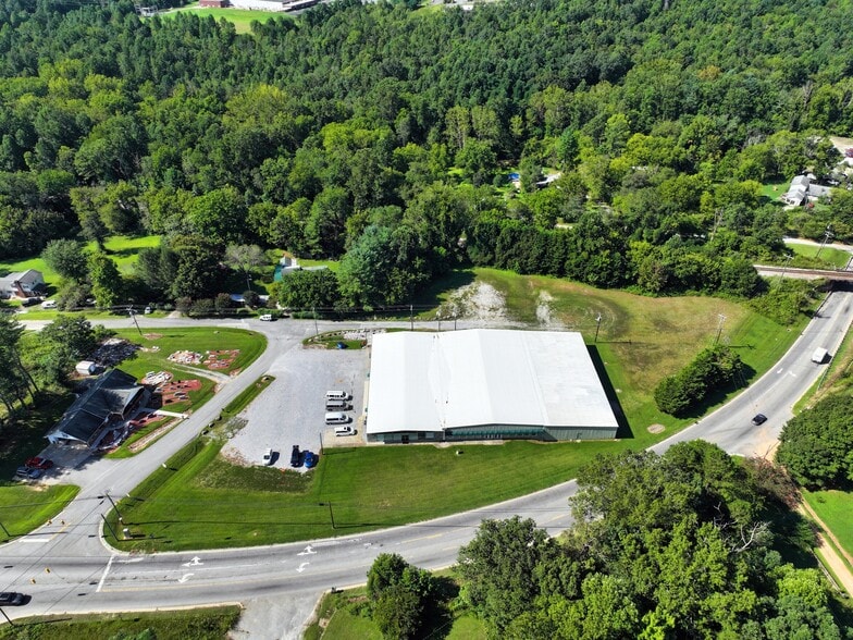 More Photos Of 3100 S Hwy 226, Marion Light Manufacturing For Lease