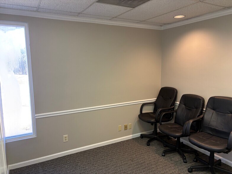More Photos Of 2313 Market Pl, Huntsville Office For Sale
