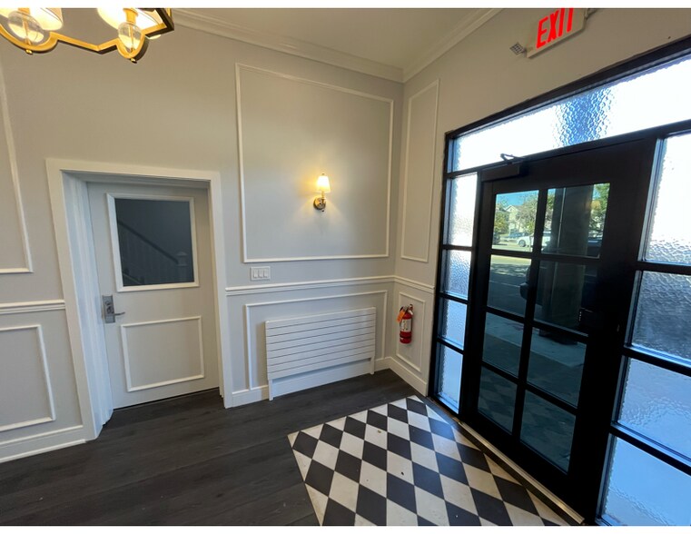 More Photos Of 270 Jericho Tpke, Floral Park Office For Lease