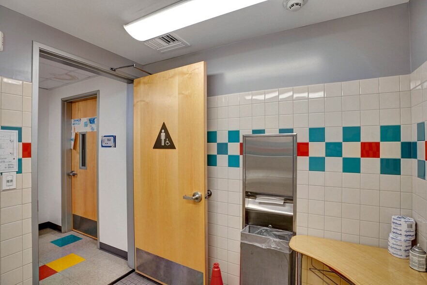 More Photos Of 8001 Santa Fe Ave, Huntington Park Schools For Sale