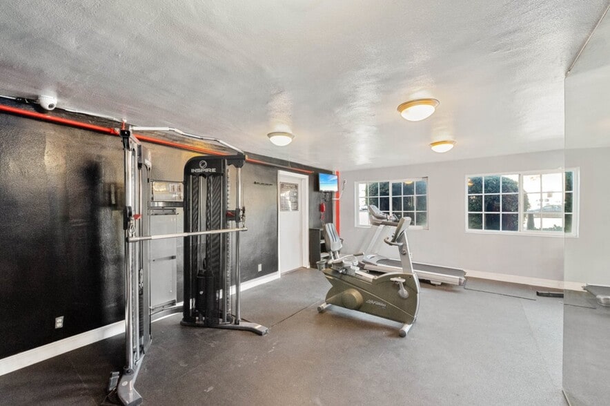 More Photos Of 2156 E Colorado Blvd, Pasadena Hotel For Sale