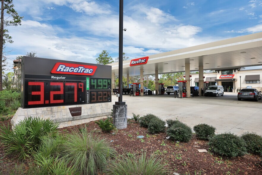 More Photos Of 701 Market St, Saint Augustine Loft Creative Space For Sale