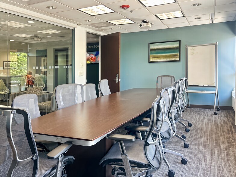 Primary Photo Of 1545 Crossways Blvd, Chesapeake Coworking Space