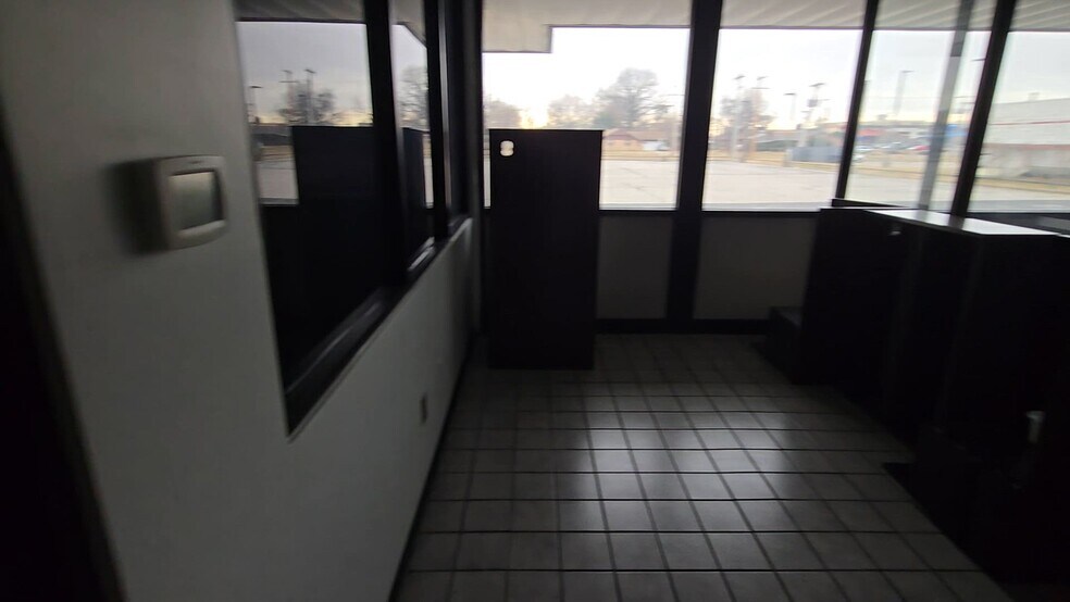 More Photos Of 3003 S Memorial Dr, Tulsa Auto Dealership For Sale