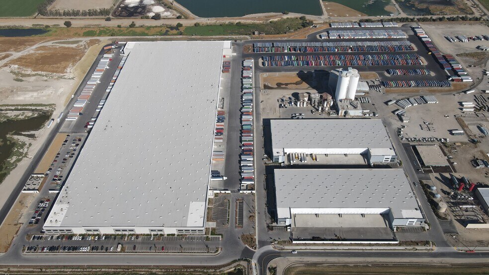 More Photos Of 9584 Sugar Rd, Tracy Warehouse For Lease