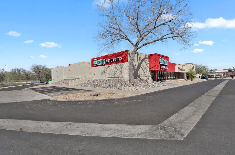 More Photos Of 3770-3776 Airport Rd, Colorado Springs Freestanding For Sale