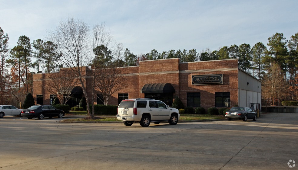 Primary Photo Of 2490 Reliance Ave, Apex Flex For Sale