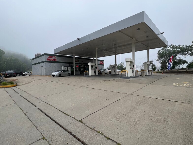 More Photos Of 5701 Maccorkle Ave, South Charleston Service Station For Sale