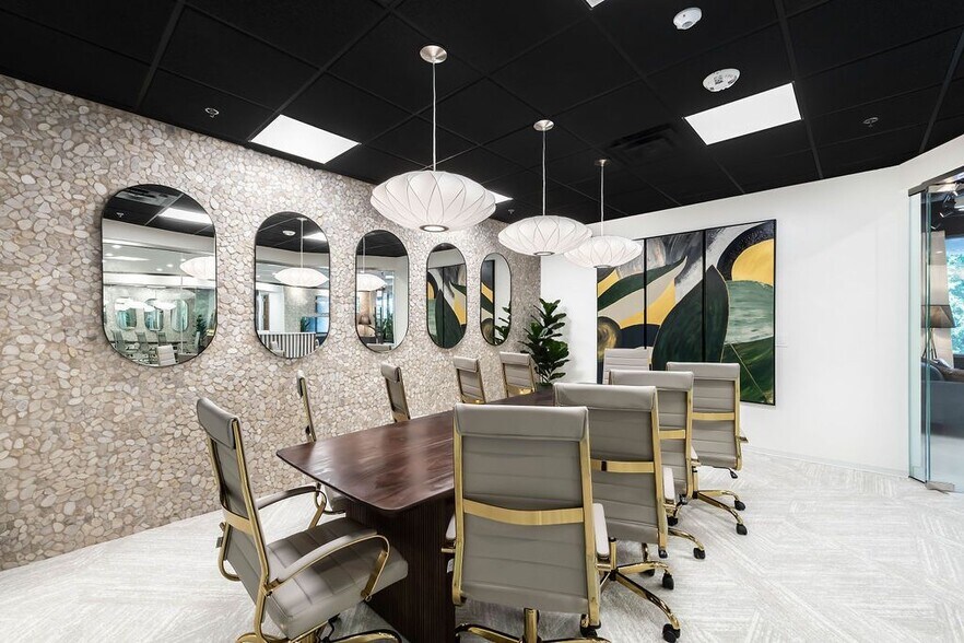 More Photos Of 3100 Interstate N Cir, Atlanta Office For Lease