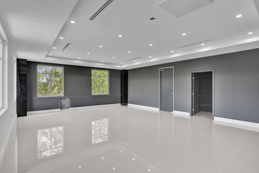More Photos Of 15620 SW 29th St, Miramar Medical For Sale