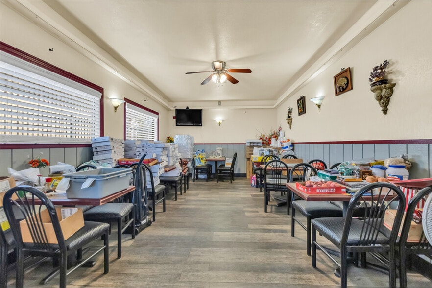 More Photos Of 7223 55th St, Sacramento Restaurant For Sale
