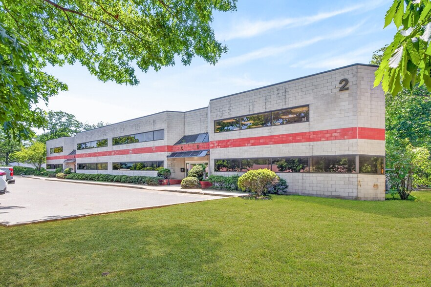 More Photos Of 2 Meridian Rd, Eatontown Warehouse For Lease