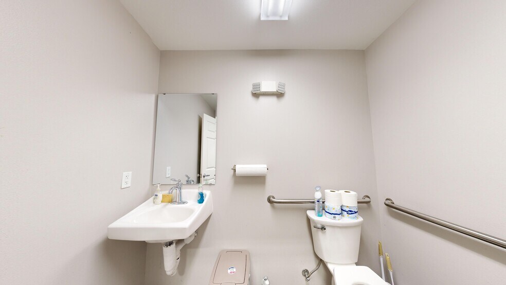 More Photos Of 3088 Gabel Rd, Billings Flex For Sale