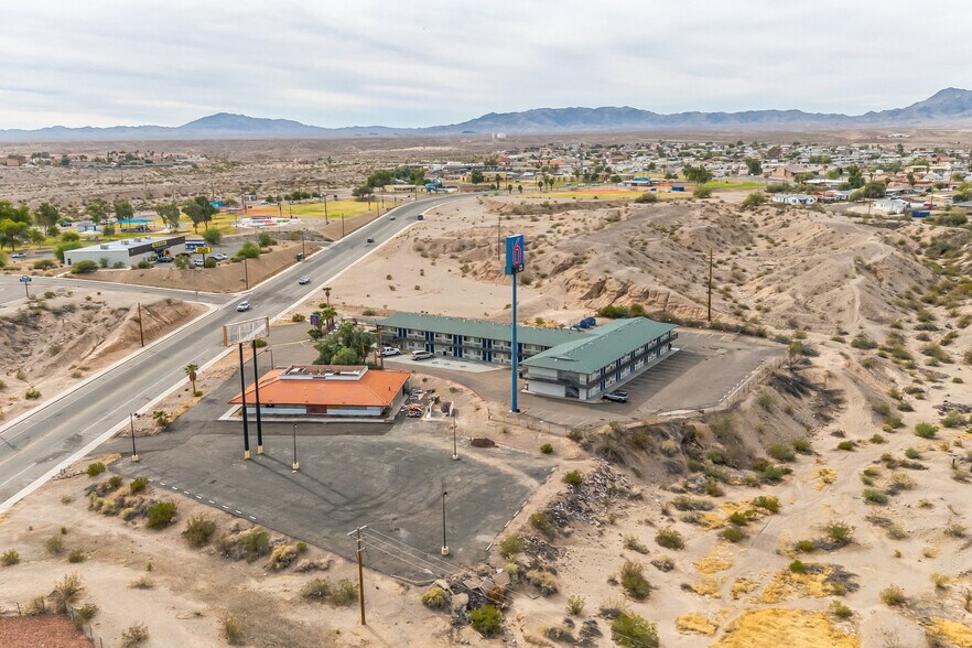 More Photos Of 1400 J St, Needles Restaurant For Sale