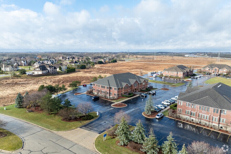 More Photos Of 19275 W Capitol Dr, Brookfield Office For Sale