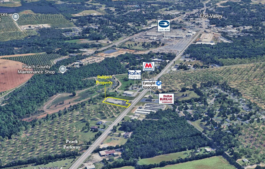 More Photos Of 1030 Peach Pky, Fort Valley Storefront For Lease