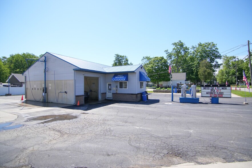More Photos Of 353 Main St, Onsted Carwash For Sale