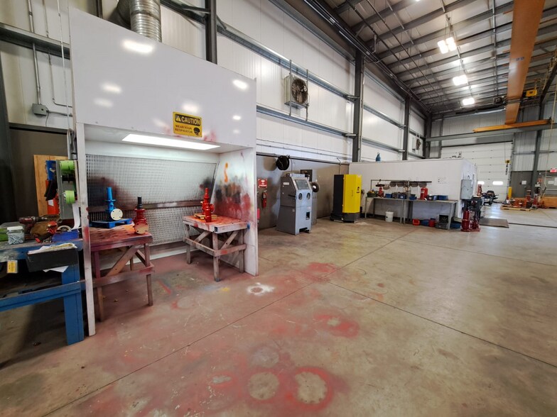 More Photos Of 8316 Alaska Rd, Fort St John Warehouse For Sale