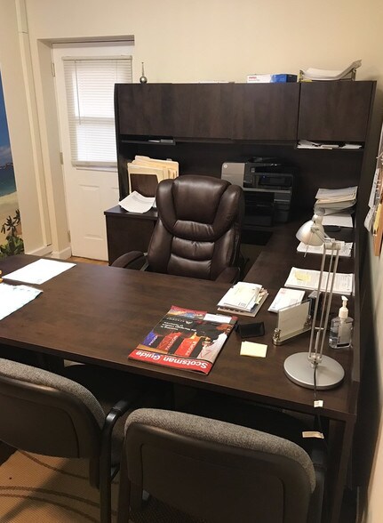 More Photos Of 7437 W Irving Park Rd, Chicago Office For Lease