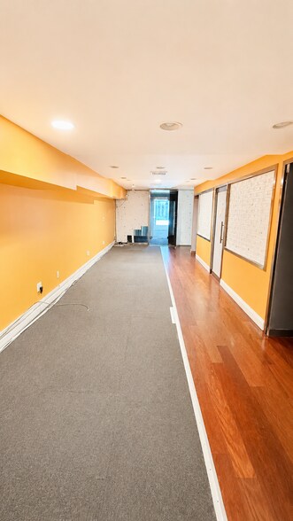 More Photos Of 112-21 Jamaica Ave, Richmond Hill Storefront Retail Office For Sale