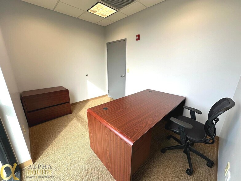 More Photos Of 1525 International Pky, Lake Mary Office For Sale