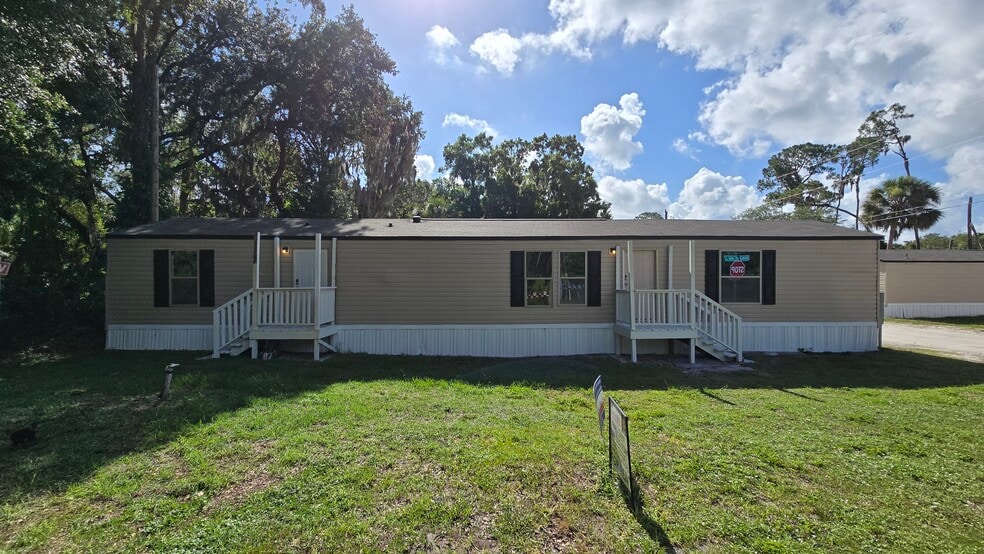 More Photos Of 44 Crawford Dr, Lake Placid Manufactured Housing Mobile Home Park For Sale