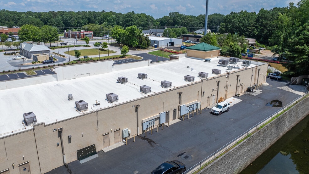 More Photos Of 3555 Centerville Hwy, Snellville Storefront Retail Office For Sale