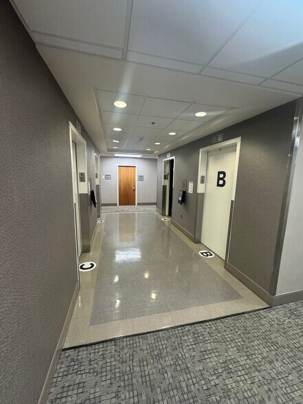 More Photos Of 4660 Kenmore Ave, Alexandria Office For Sale