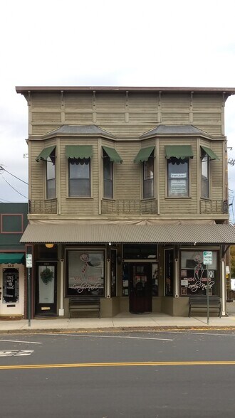 More Photos Of 505 Lincoln Blvd, Lincoln General Retail For Sale