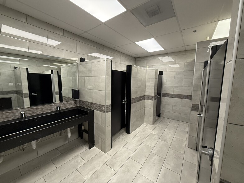 More Photos Of 1101 Bunton Creek Rd, Kyle Storefront Retail Office For Lease