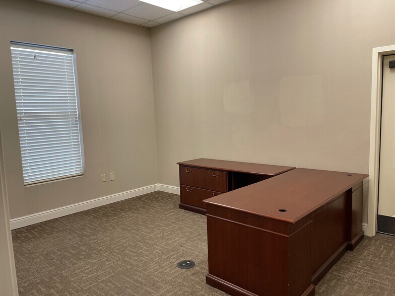 More Photos Of 4444 American Way, Baton Rouge Office For Sale
