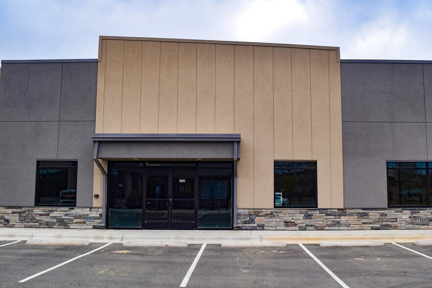 More Photos Of 164 Bratton Dr, Garner Office For Lease