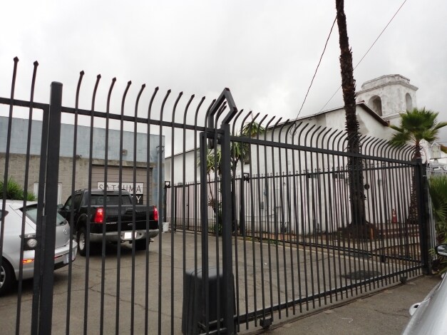 More Photos Of 5447 Satsuma St, North Hollywood Warehouse For Sale