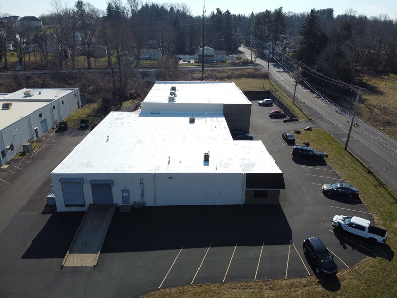 More Photos Of 1615 Bustleton Pike, Feasterville Trevose Warehouse For Lease